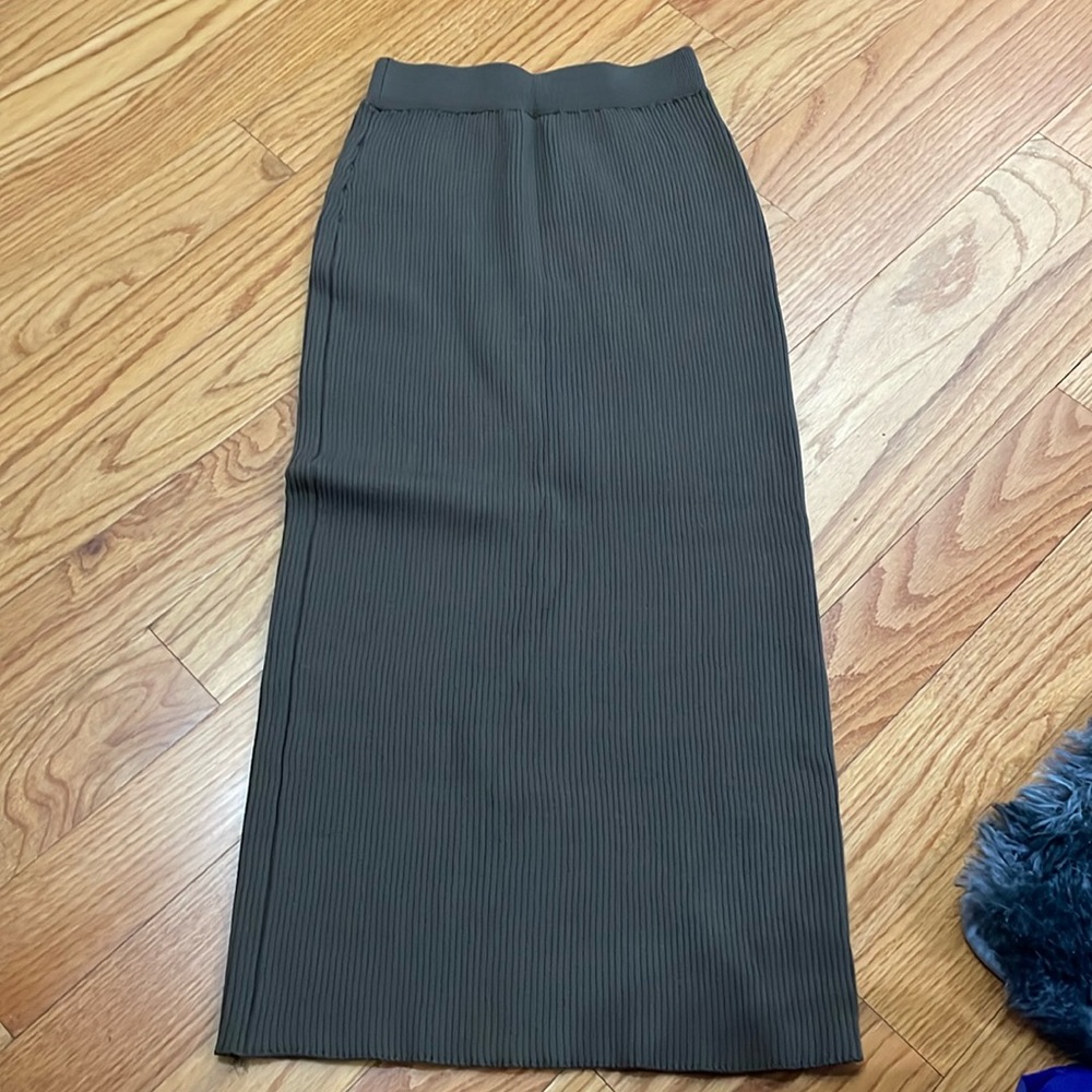 Knit olive green midi skirt